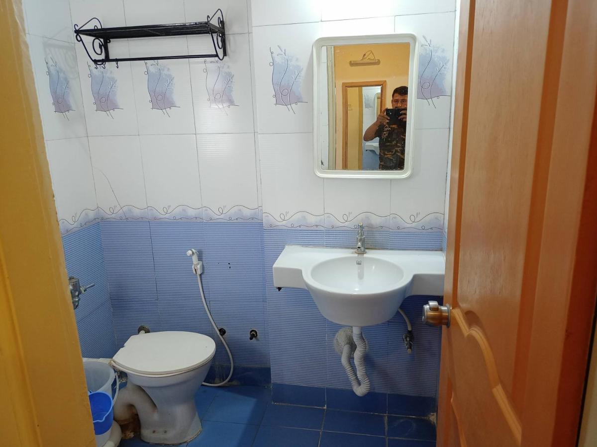 Hotel Wayfare Ширді Екстер'єр фото